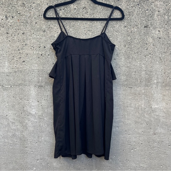 Classic Black Peplum Cami Dress Cocktail Evening - Picture 4 of 6